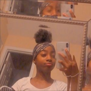 Meet your Posher, Christina